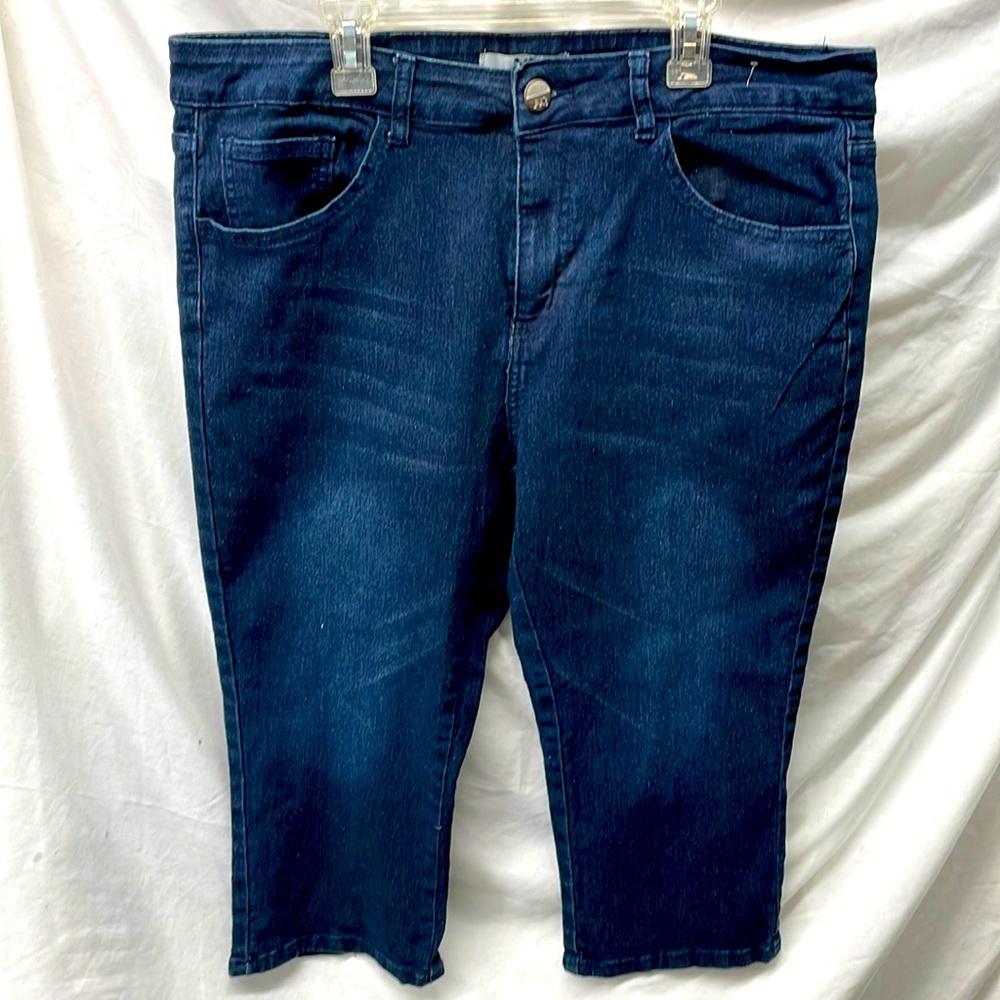 American quality denim faded capris ladies sz16